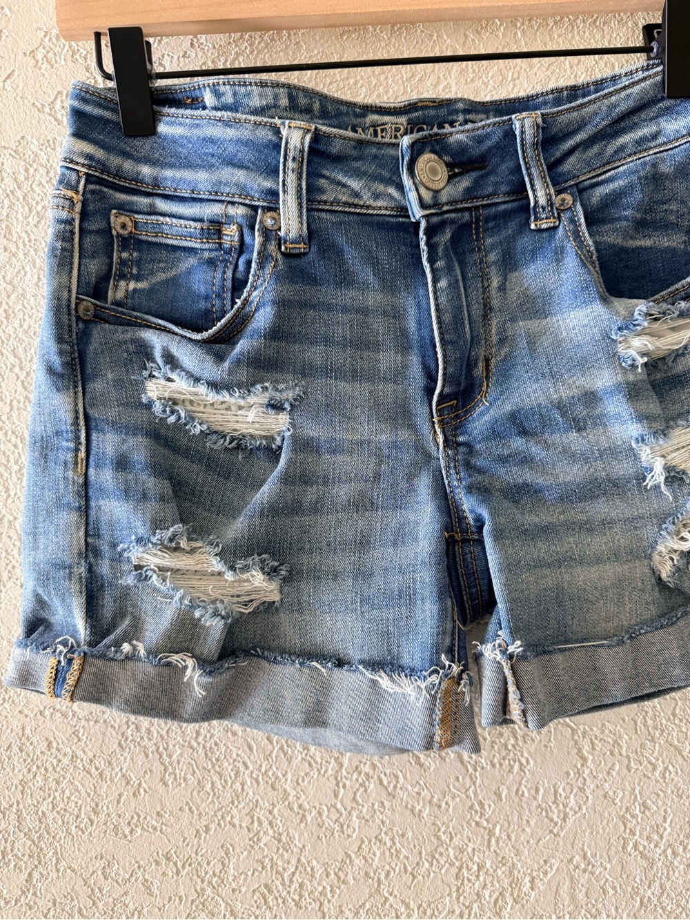 AMERICAN EAGLE OUTFITTERS Next Level Stretch X Distressed High Rise Shorts Sz 8 - Picture 3 of 11